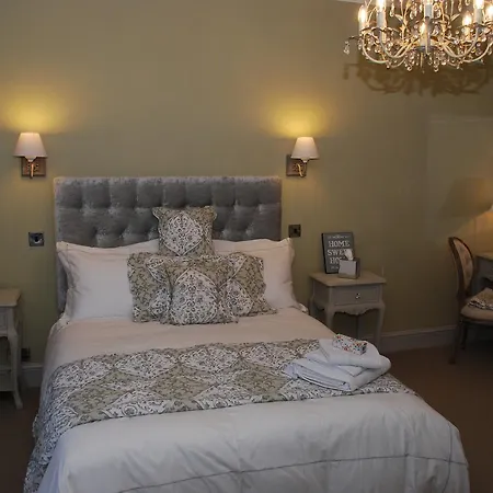 Springdale בית הארחה 3*