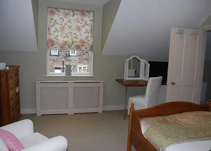 בית הארחה Springdale הרוגייט